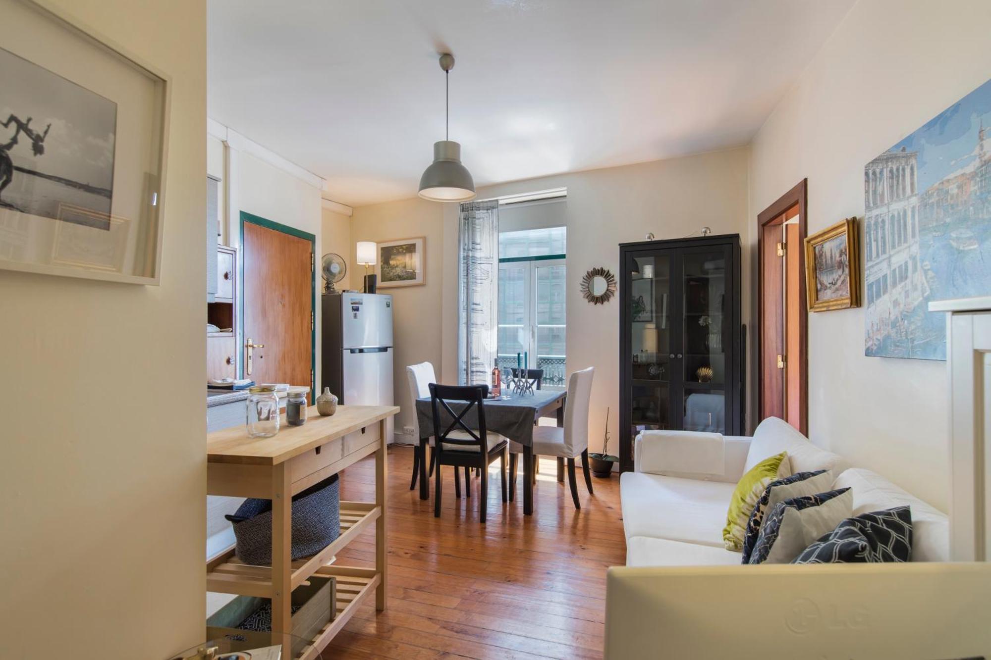 106 A - Martim Moniz Apartment Lisbon