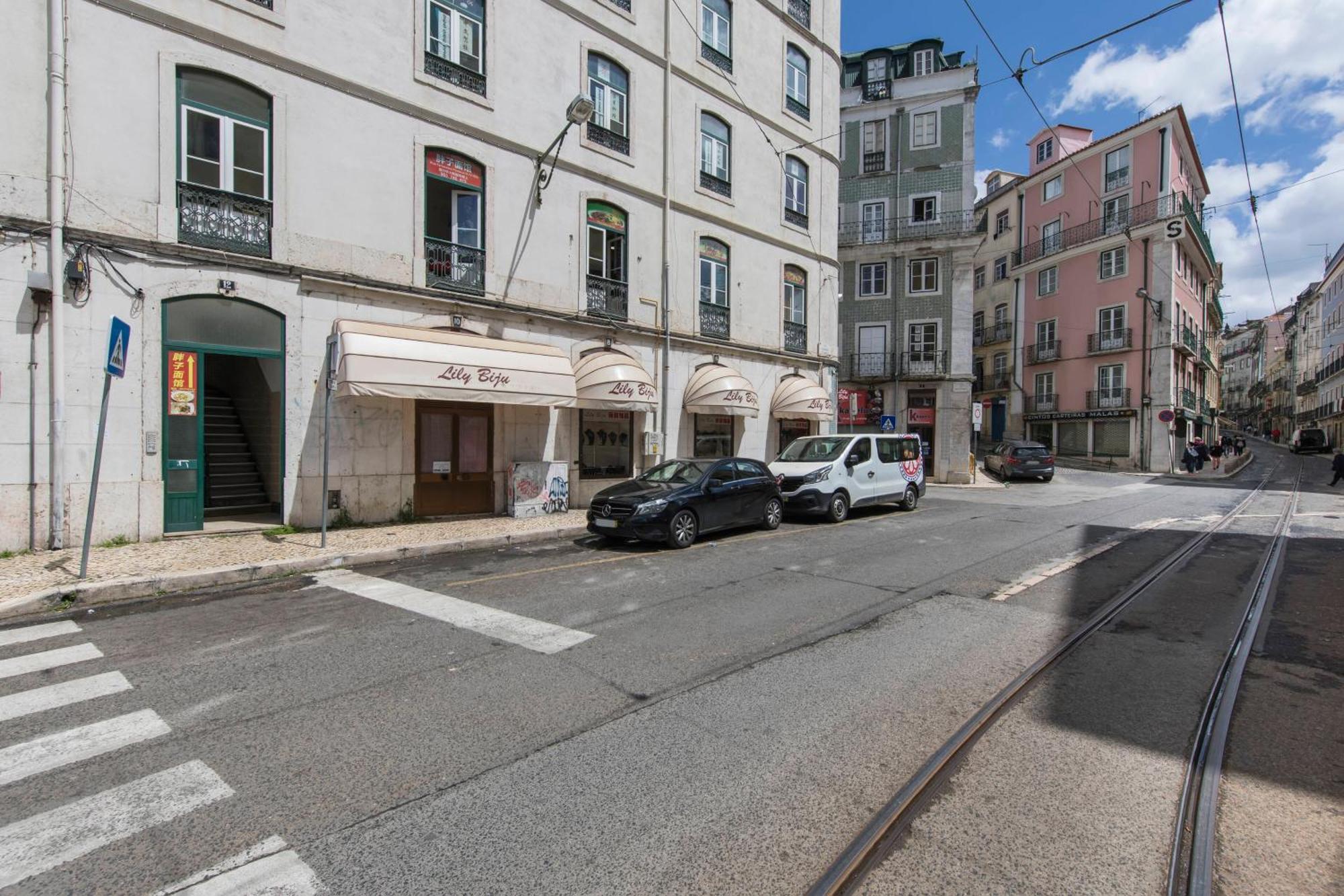 106 A - Martim Moniz Apartamento