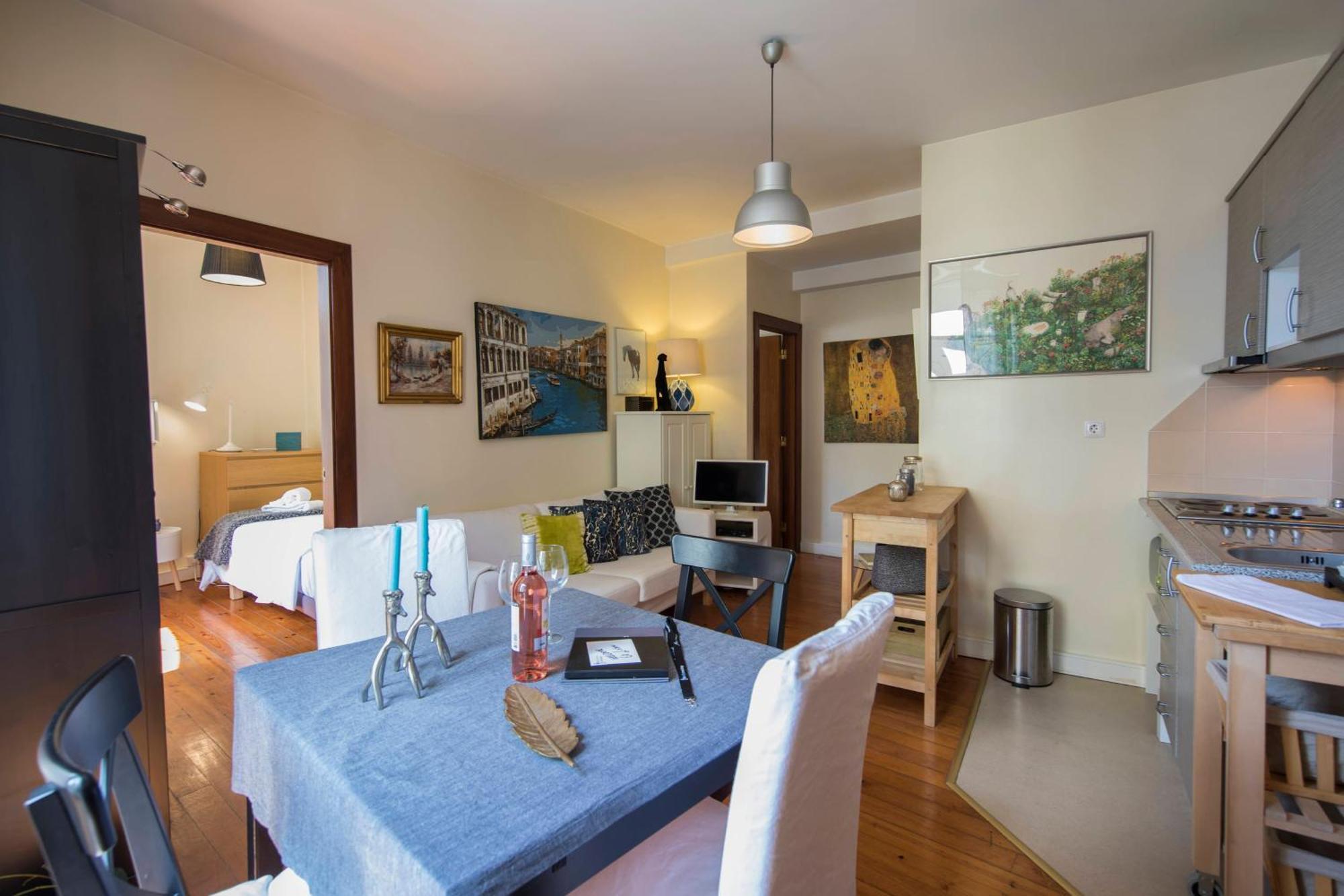 106 A - Martim Moniz Apartment Lisbon